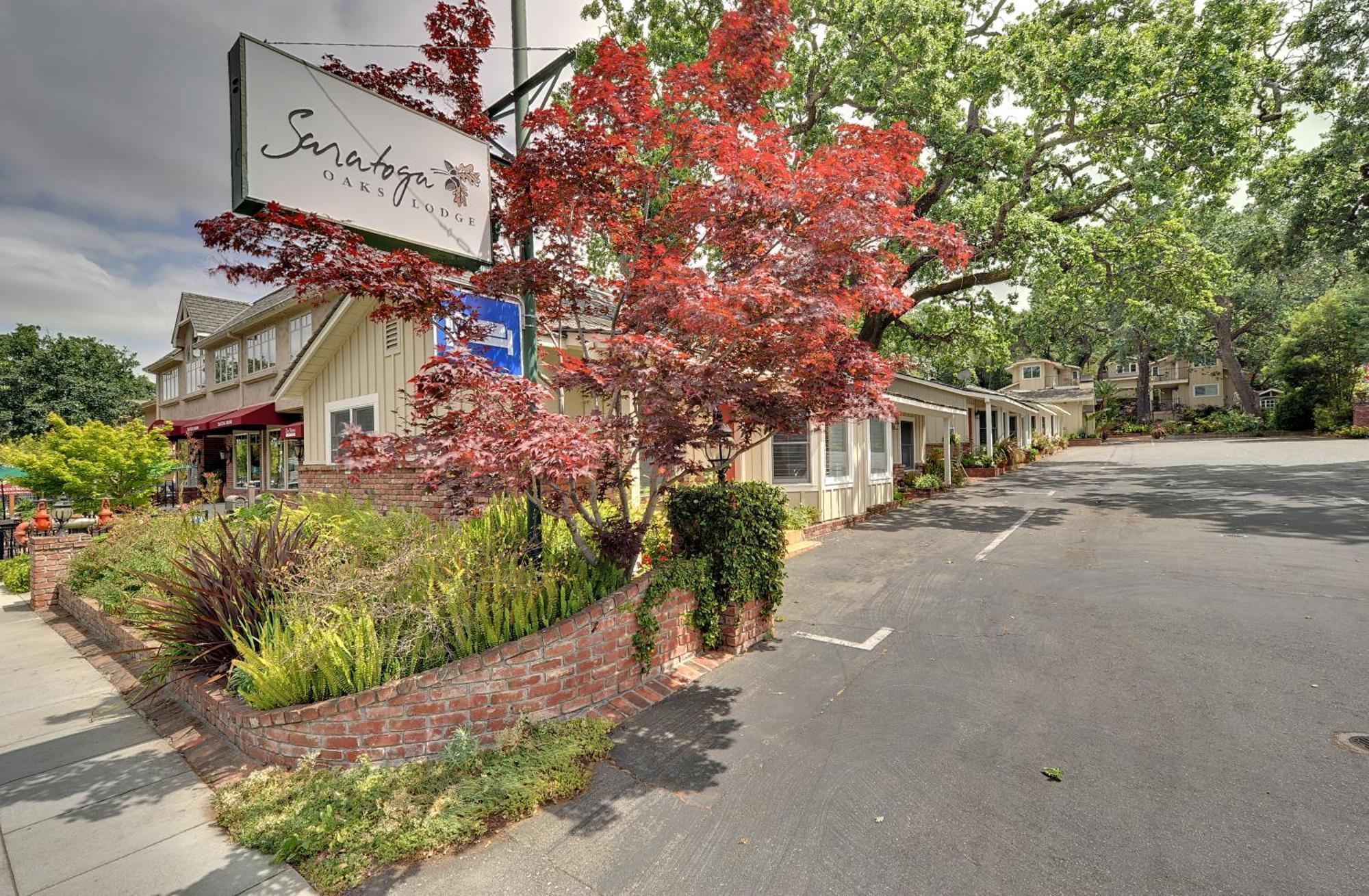 Saratoga Oaks Lodge ภายนอก รูปภาพ