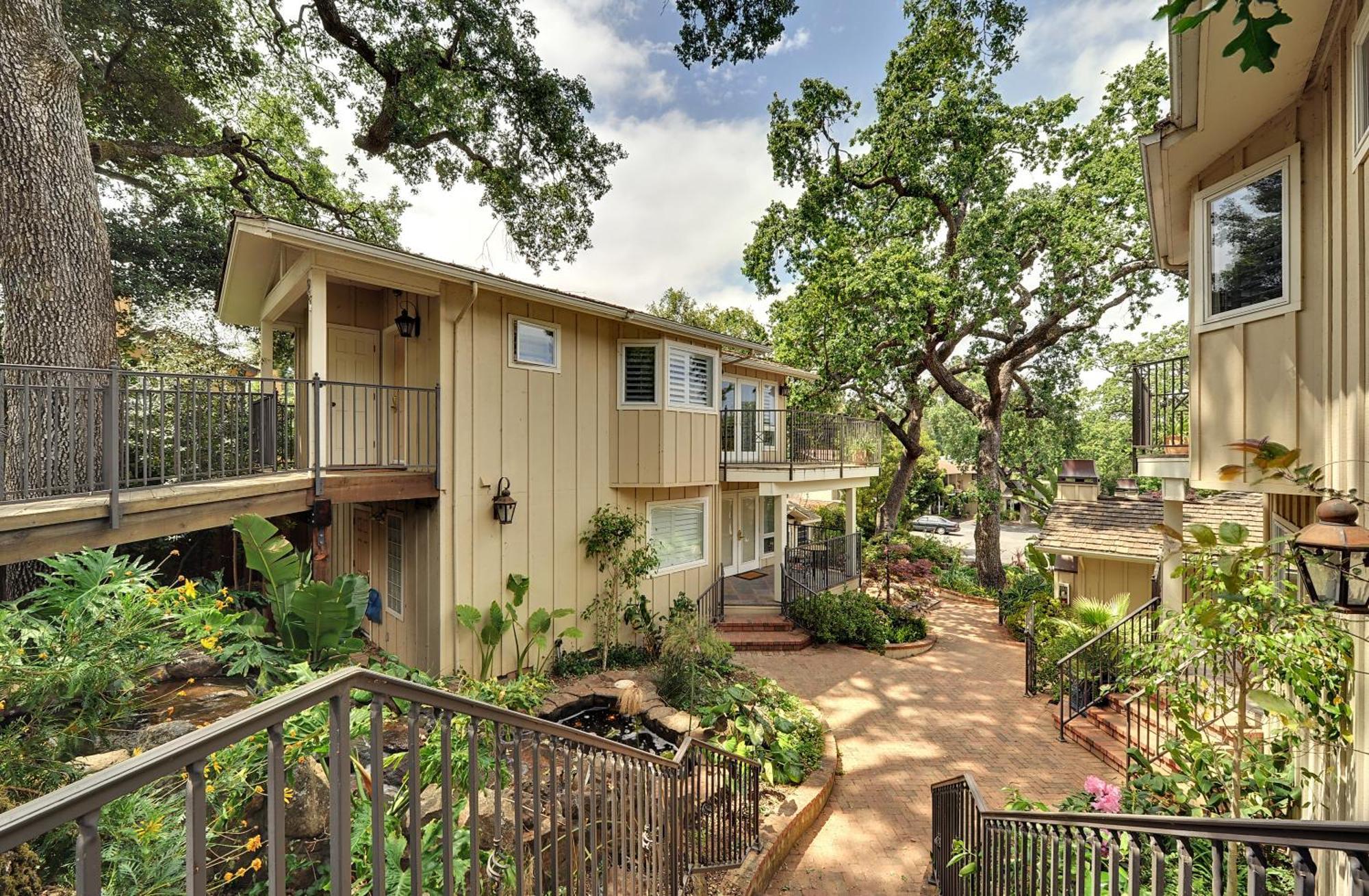 Saratoga Oaks Lodge ภายนอก รูปภาพ